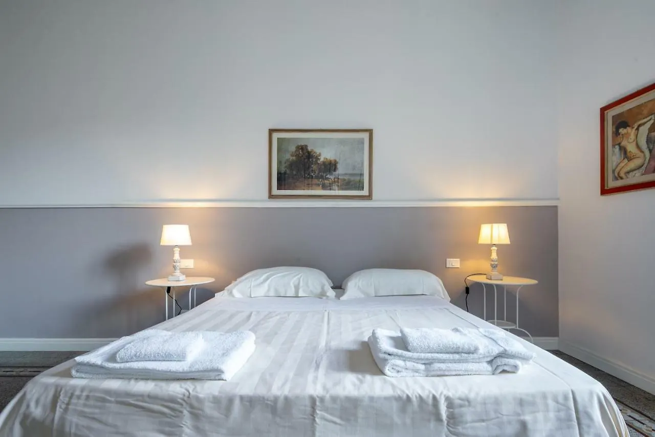 Santa Maria Novella 4 Bedrooms By Mmega Florence 0*,